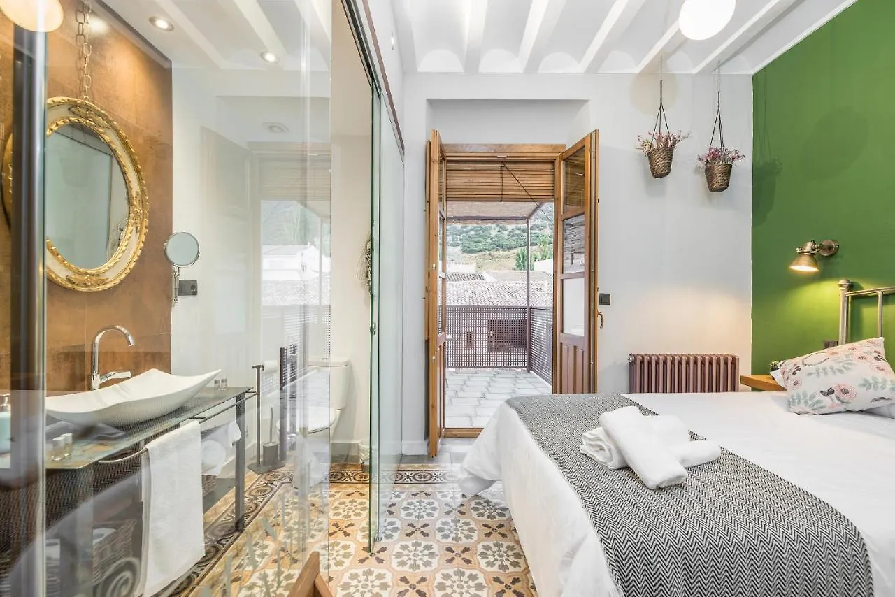 Manuel De La Capilla Hotel Arbuniel